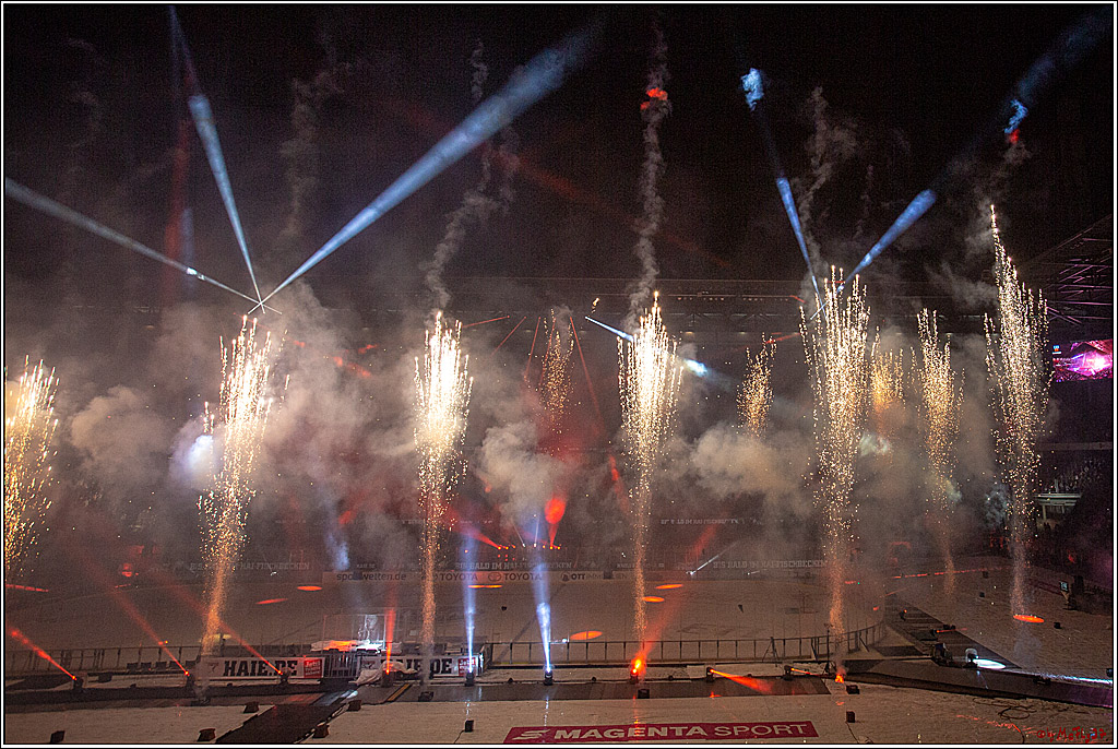 DEL Wintergame; Koelner Haie - Duesseldorfer EG; Koeln, 12.01.2019